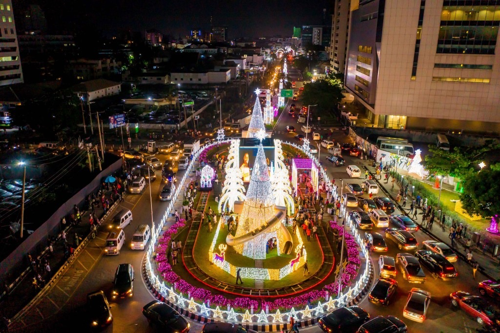 Zenith Bank starts yuletide with light-up