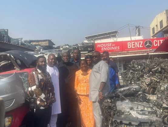 Trade Minister Urges Abossey Okai Dealers to Reduce Prices Amid Strong Cedi