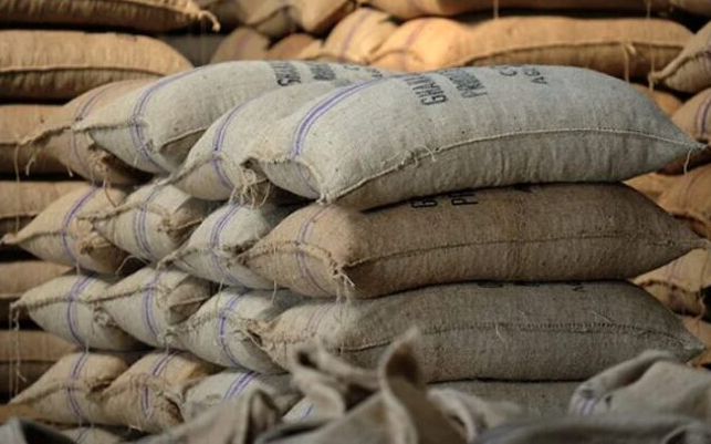 Ivory Coast considers following Ghana with cocoa price cut